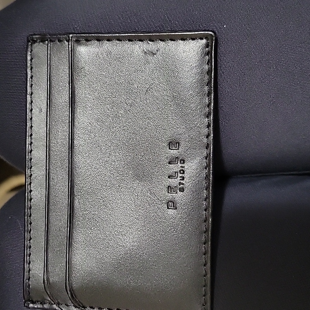 Man's black leather Pelle Studio money clip